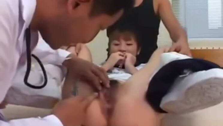 刺激的な東洋の娼婦はぶっかけが大好き