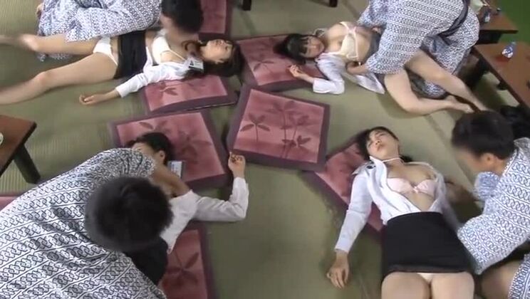 ぶっかけポルノ動画に登場する日本人美女