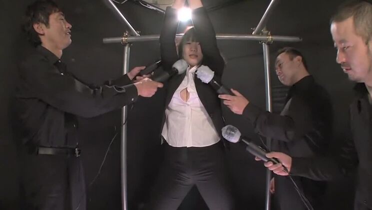 変態セックス映画に登場する素敵な日本人女