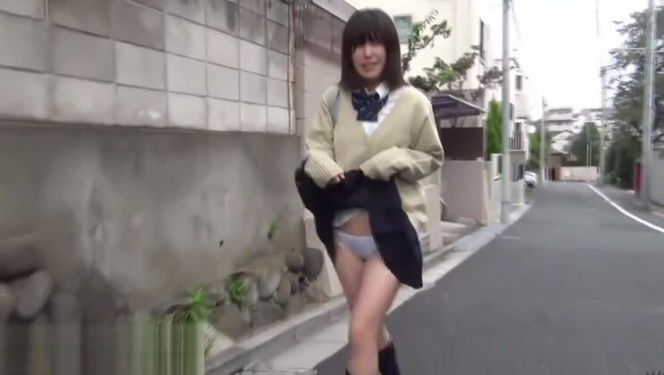 魅惑的なアジア系女