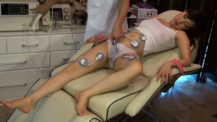 ジューシーな東洋の娼婦が驚くべき素人セックス動画でパフォーマンス