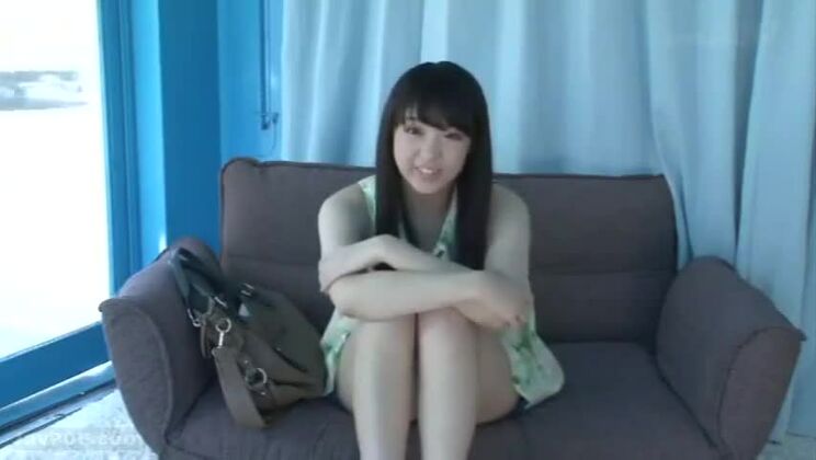 信じられないほど激しい素人セックスをする可愛い日本人女