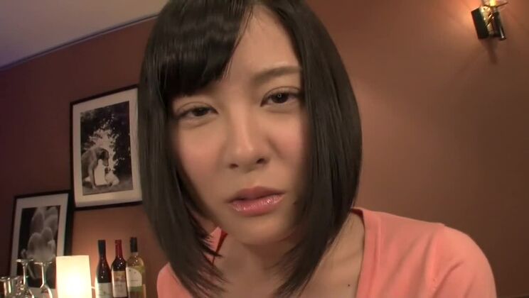 色気たっぷりの日本人女性が変態マッサージを受ける