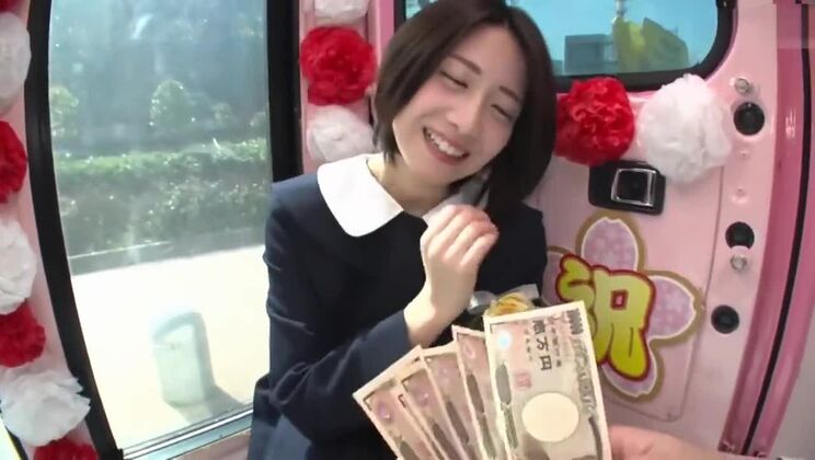 魅力的な東洋の女