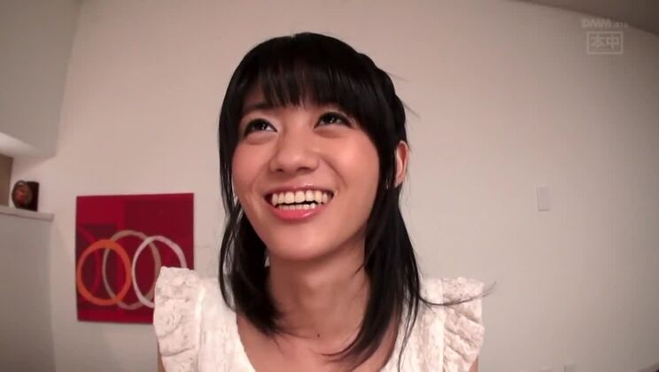 愛らしい細身の日本人娘