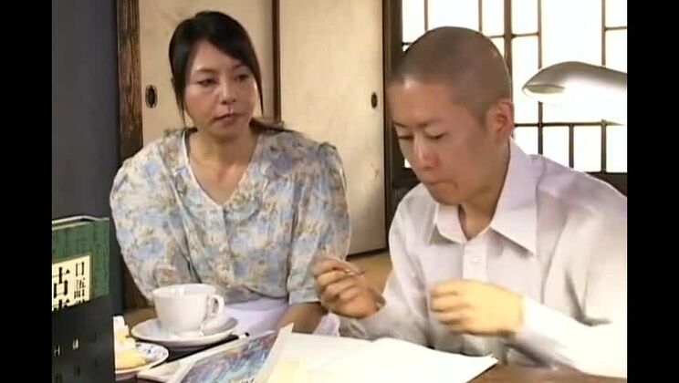 魅惑的な日本人女