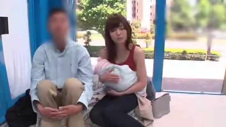 愛らしいアジア人娘