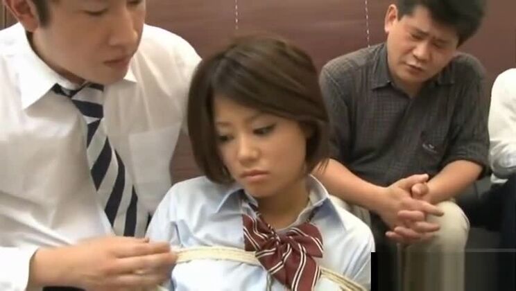 挑発的な日本人ギャル