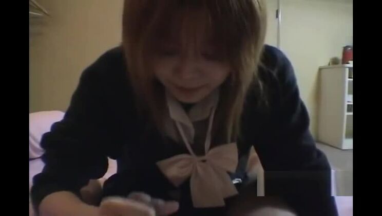 信じられないほど素晴らしい素人ファックをする、魅力的な日本人女