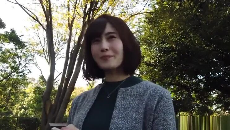 上品で巨乳のアジア人娼婦