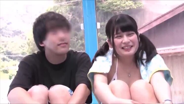 見事な巨乳のアジア人女