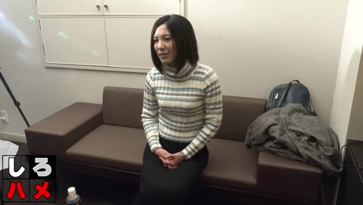 可愛い小胸の日本人痴女が激しく犯される