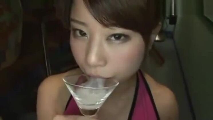 魅力的な日本人娘