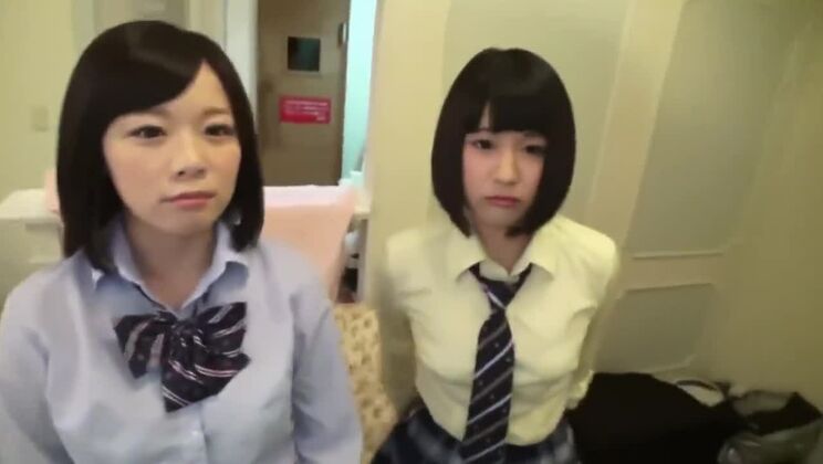 ジューシーな東洋の娘