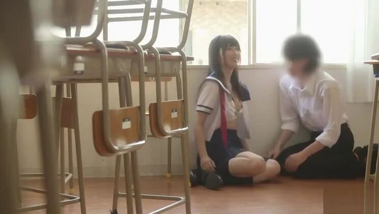 神々しいアジア人、若月マリア