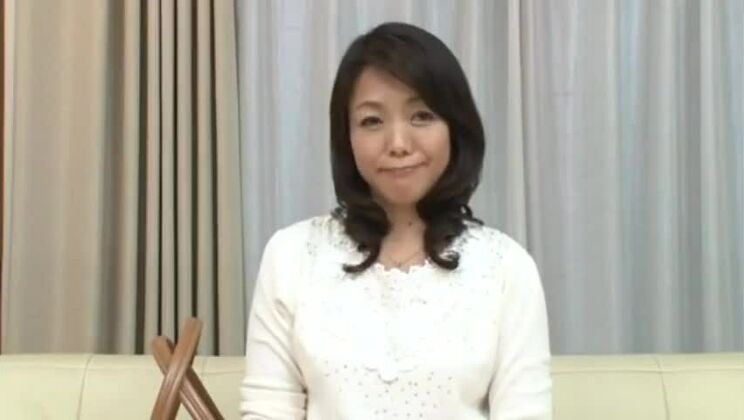 魅力的な東洋の娘
