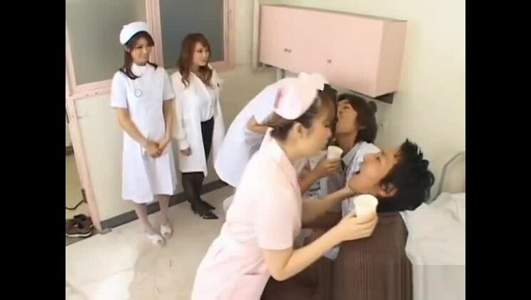 フェチセックス動画に登場する素敵なアジア人痴女