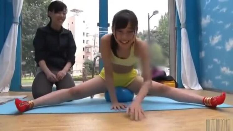 愛らしい日本人女