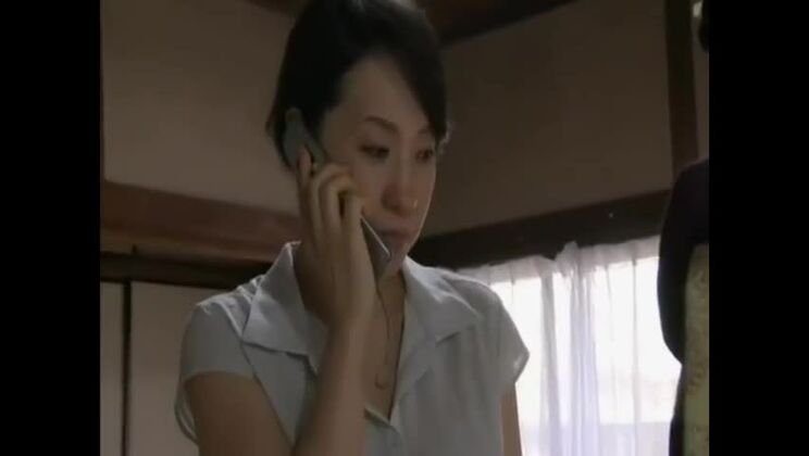 眩しい日本人女性