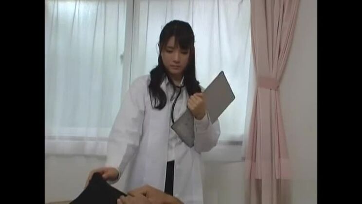 変態セックス映画に登場する上品な東洋の女