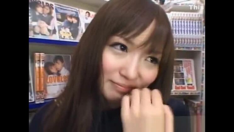 可愛い毛深い日本人女