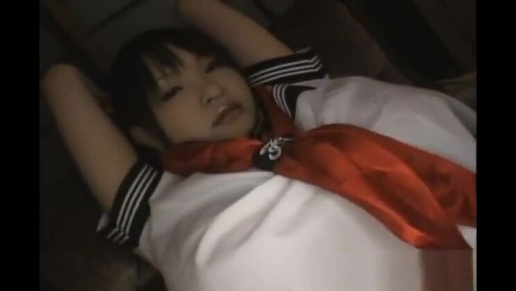 小林かすみ、鮎川あゆみ、氷村美子が出演するアジア人ポルノ動画