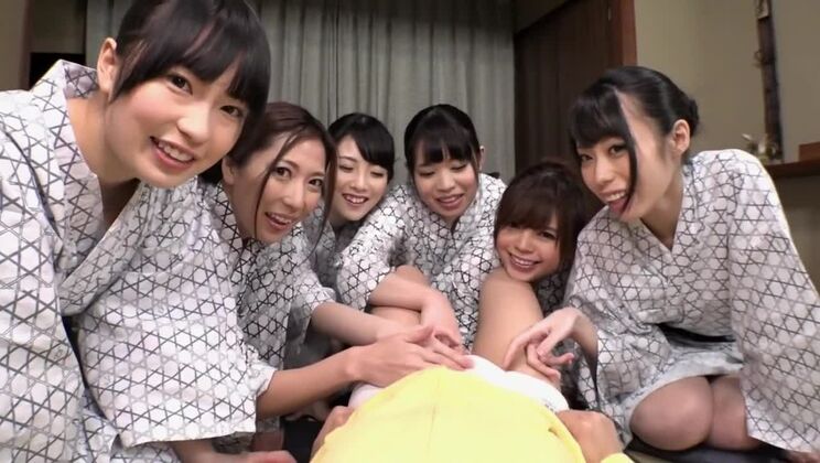 最高のアマチュアポルノに登場する最高の日本人女