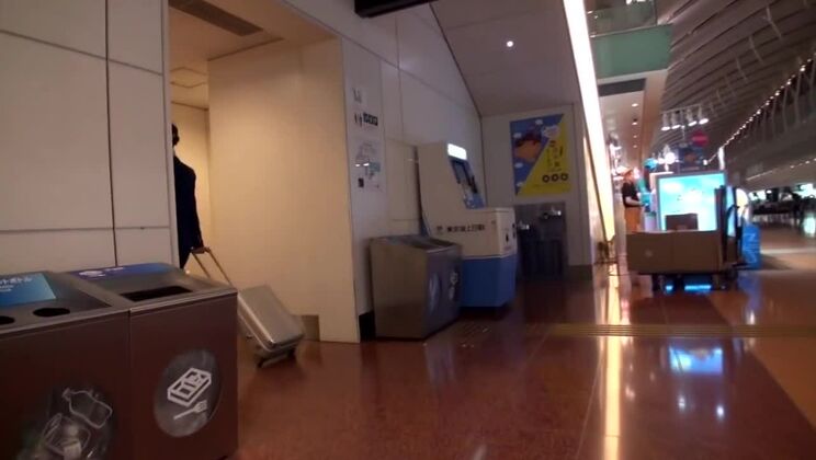 最高の日本人モデル・麻生望が素晴らしい隠しカメラ、公共のJAVクリップに出演