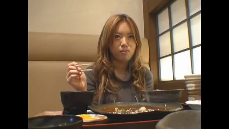 驚くべき後背位で興奮する日本人娼婦、シャワーシーンのJAV