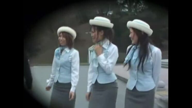 最高に熱いコンピレーションに登場する素晴らしい日本人女、クンニリングスJAV動画