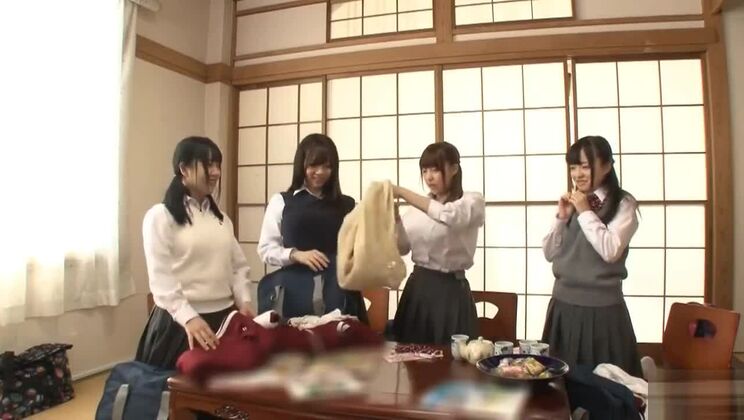 ここでしか見られない、日本人少女の素晴らしいHD JAV動画