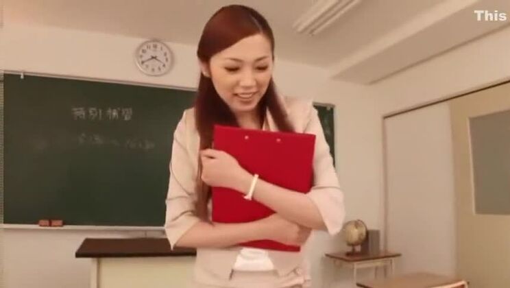 エキゾチックな日本人娘、小川あさみが登場する、最もホットなディルド/玩具、POV JAV動画