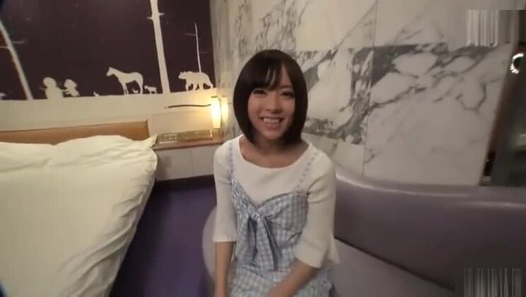 夢のような小乳の最高に熱いポルノシーン