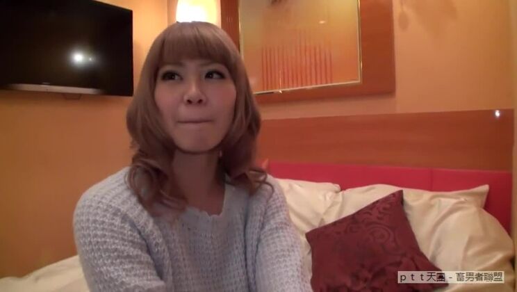 最初の344人 20歳のアパレル店員・アヤカ