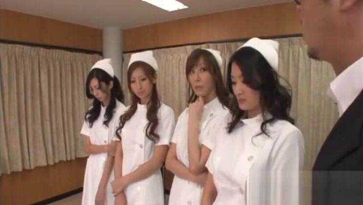 日本の看護師の過激なセックスシーン