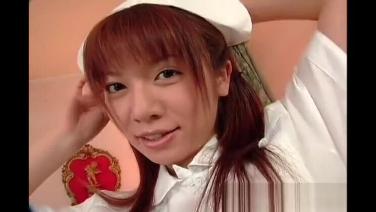 矢戸亜紀、愛らしいアジア人看護師が騎乗位パート3