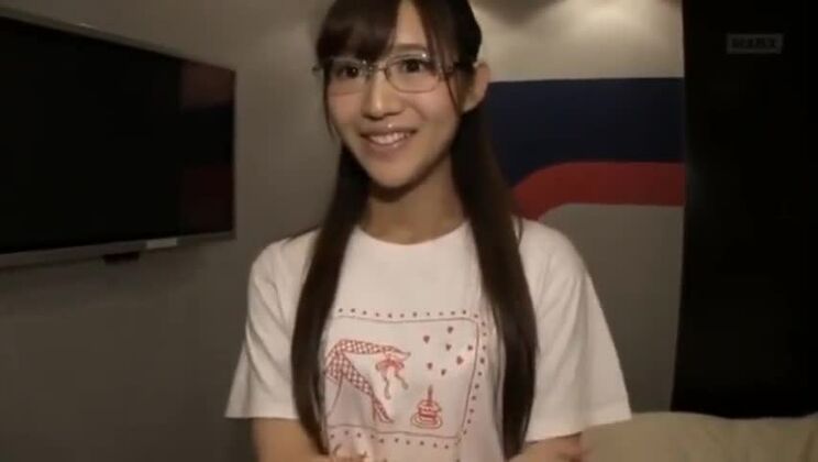 『New Small Tits, Babes』のJAV映画（ノーカット）に登場する信じられないほどの日本人モデル