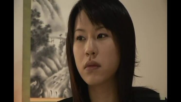 フェラと中出しをする主婦を演じるサクラ