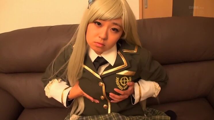 エキゾチックなJAV（検閲あり）フェチ・ソロシーンに登場する欲情した日本人女、佐藤愛里