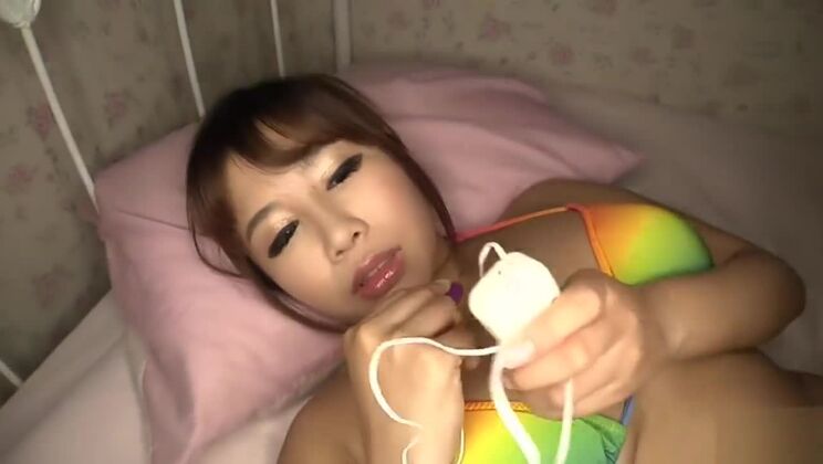 『Craziest Babes』の驚異的な日本人娘、巨乳JAV映画独占版