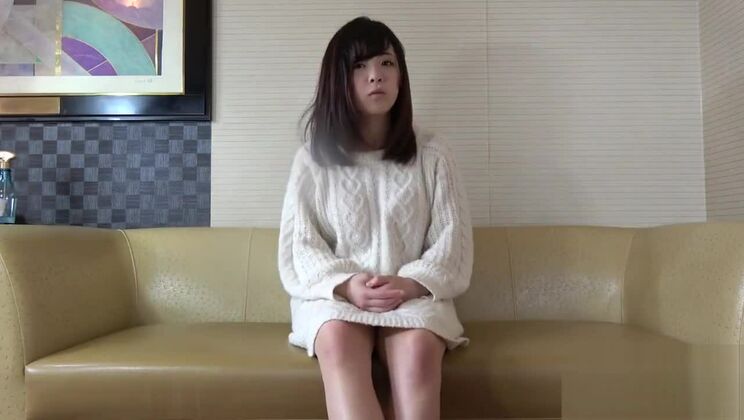 日本人美少女の中出しファック