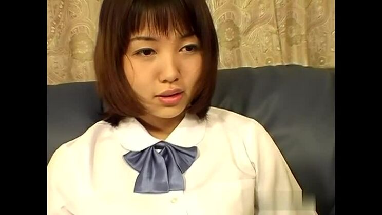 驚くべき無修正JAV女子大生映画に登場するクレイジーな日本人痴女