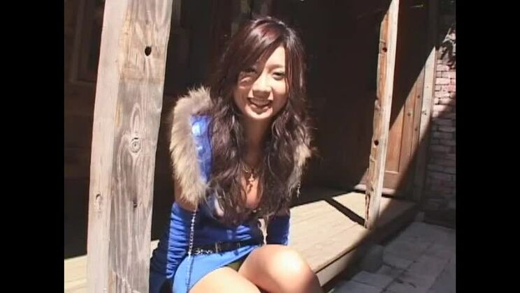 素晴らしい日本人モデル、マリナが主演する『Incredible Couple』POV JAV映画