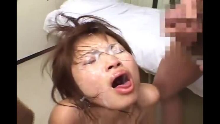 クレイジーなXXXクリップ、ぶっかけ、最もクレイジーな美少女