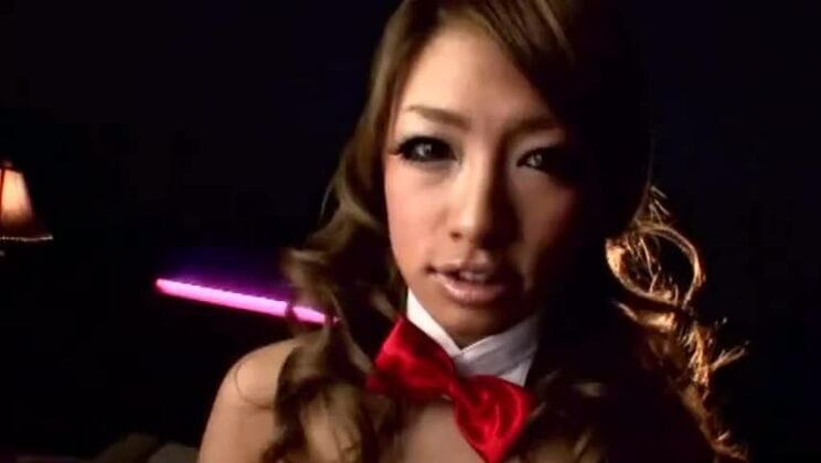 素晴らしいXXXシーン、フェラチオのフルバージョンをご覧ください