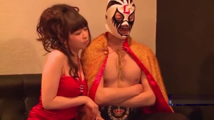 このマスクを着用すれば、誰とでも好きなようにできる