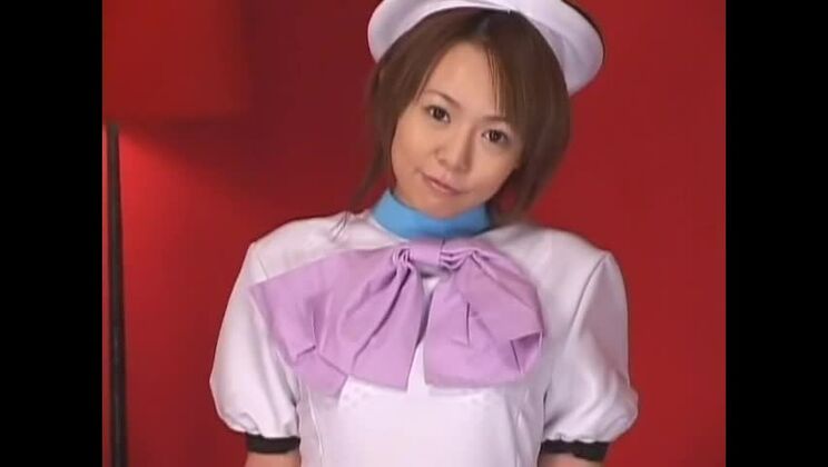 エキゾチックな顔射・3P JAVシーンに登場する最もホットな日本人娼婦