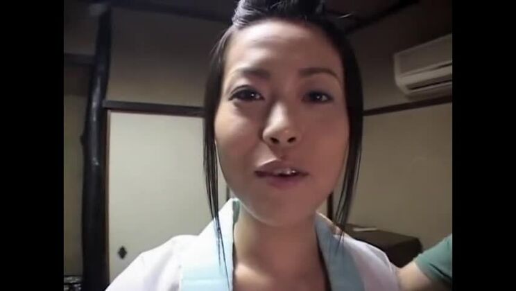 最高のフェチ JAV クリップに登場するクレイジーな日本人モデル