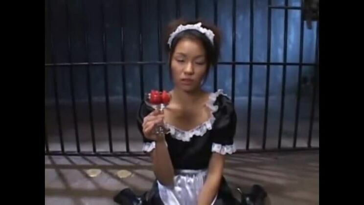 食べ物と一緒に精液を食べる