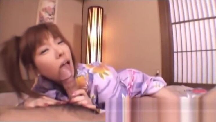 激しく犯され、フェラをする日本人女子高生